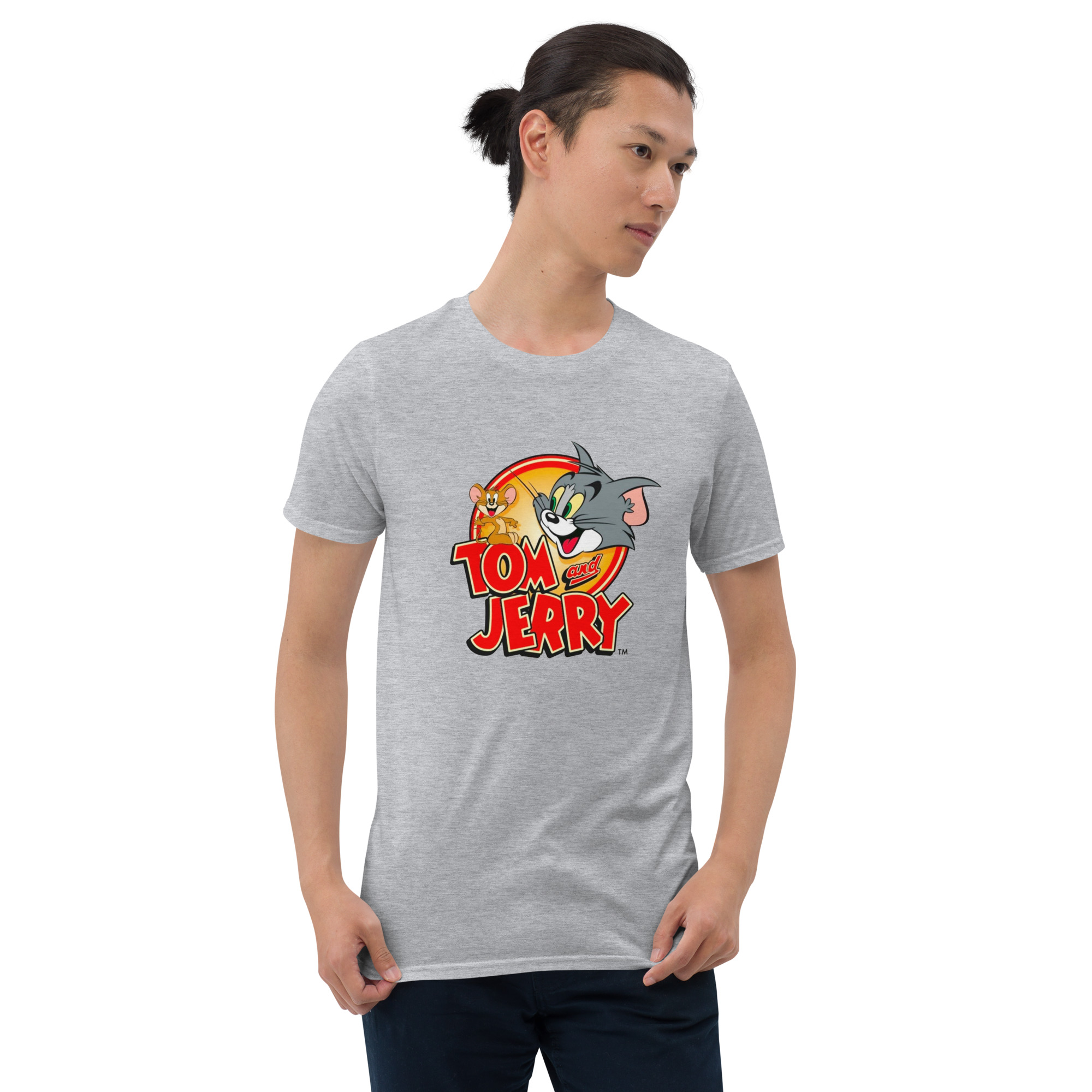 Camiseta Tom e Jerry - Logo e Personagens